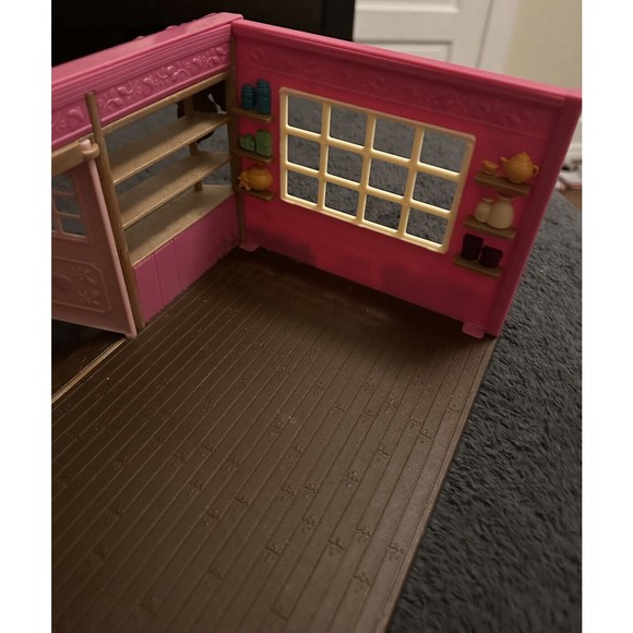 Lil Woodzeez Bataat Bakery Shop Calico Critters Play Set Pink Building Only Toy - Picture 11 of 16